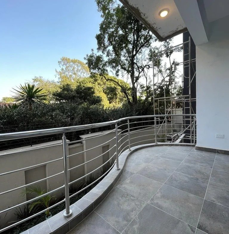 Imgi 172 WhatsApp Image 2024 03 04 at 16.29.27 1 768x785