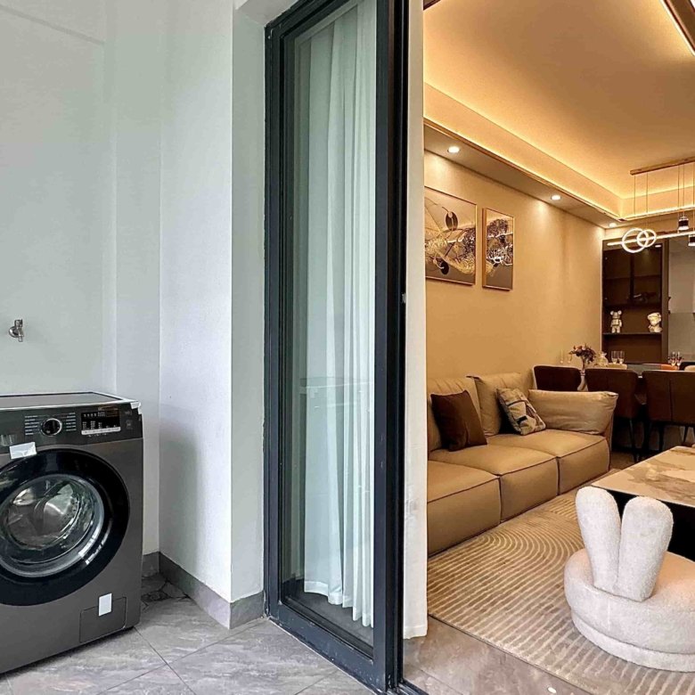 Imgi 3 1725347975 capital g9