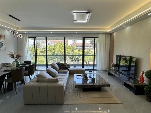 Imgi 4 WhatsApp Image 2025 05 13 at 2.01.21 PM1 960x785