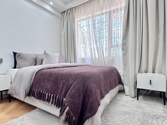 Imgi 5 1739949110 Bedroom1