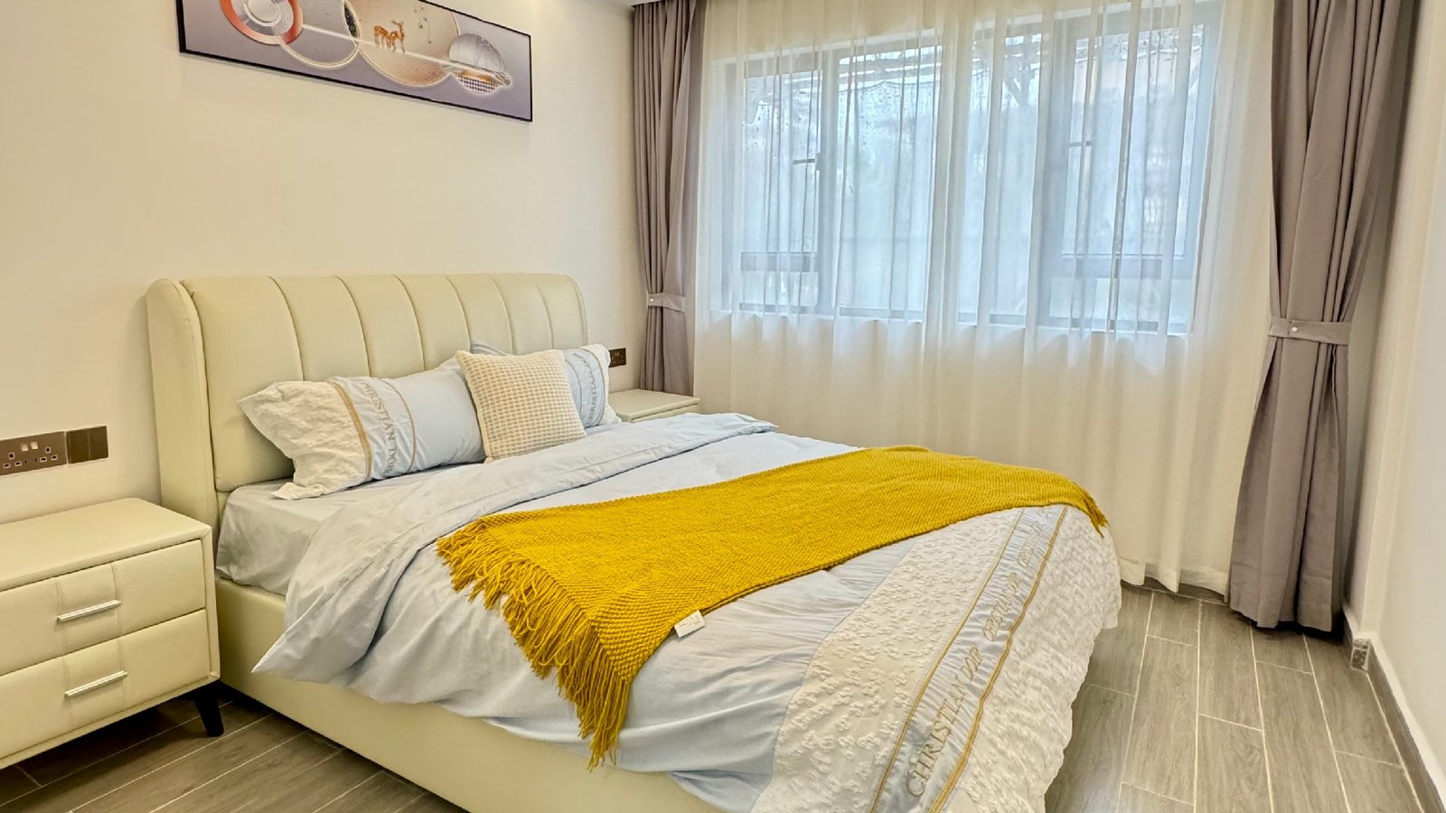 Imgi 6 1725344271 adorn